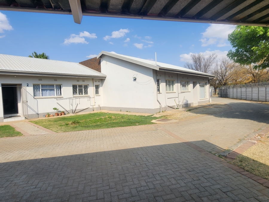 3 Bedroom Property for Sale in Seemeeupark Free State